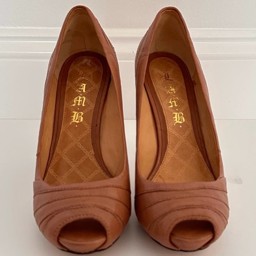 L.A.M.B Gwen Stefani tan platform stack wood heels size 9